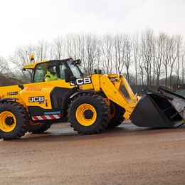 JCB 541-70
